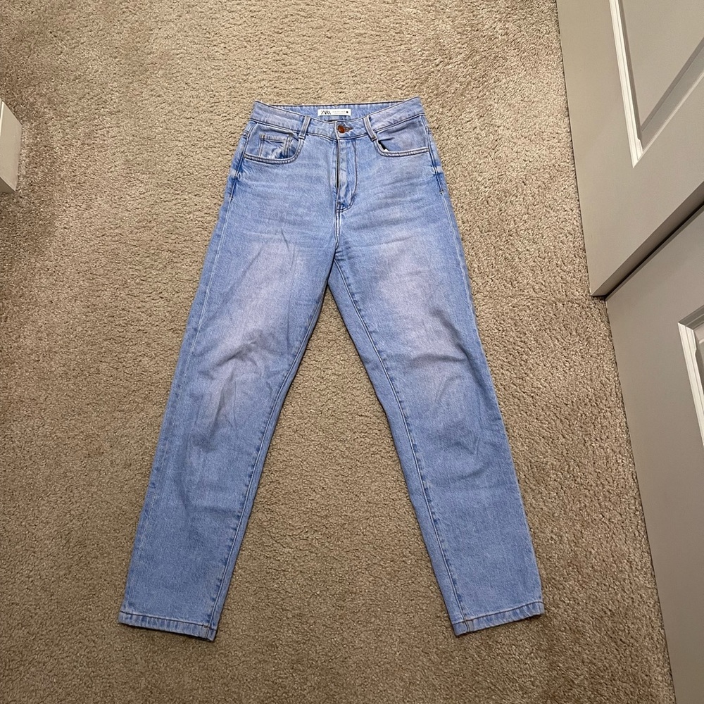 Zara Mom Jeans Size 4 Light Blue